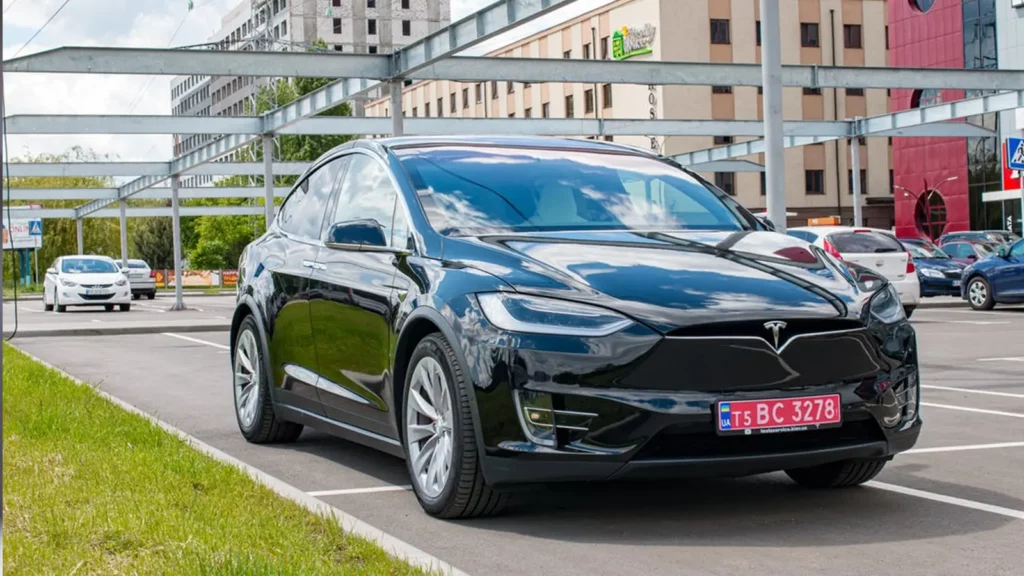 macchina di tesla