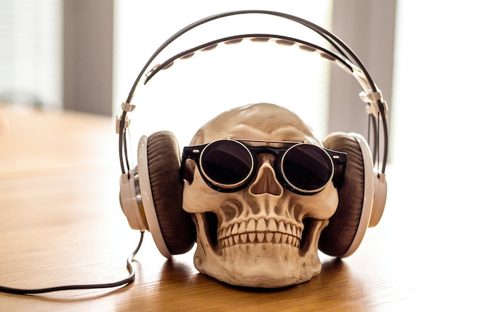 6000未満のANCヘッドホン Hitting Noise for a Six: 6 ANC Headphones Below Rs 6,000 ($85) - ANC headphones below 6000