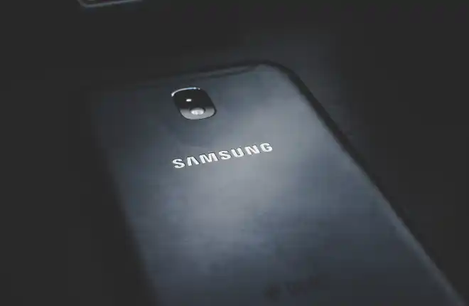 كيفية استرداد رقم التعريف الشخصي أو كلمة المرور الخاصة بك على Samsung Galaxy J5
