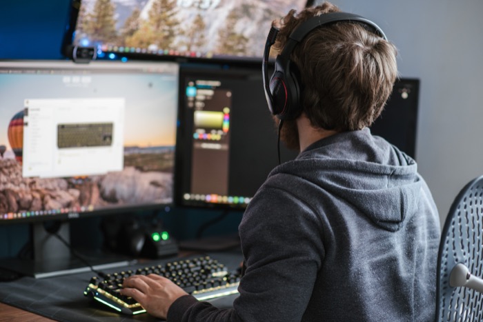 Windows 10 で音声が途切れる問題を修正する fix Windows 10 audio stuttering issues