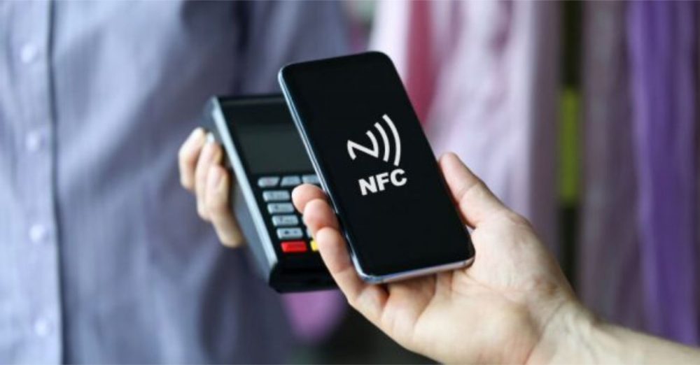 Paga contactless con il tuo cellulare: la tendenza futura