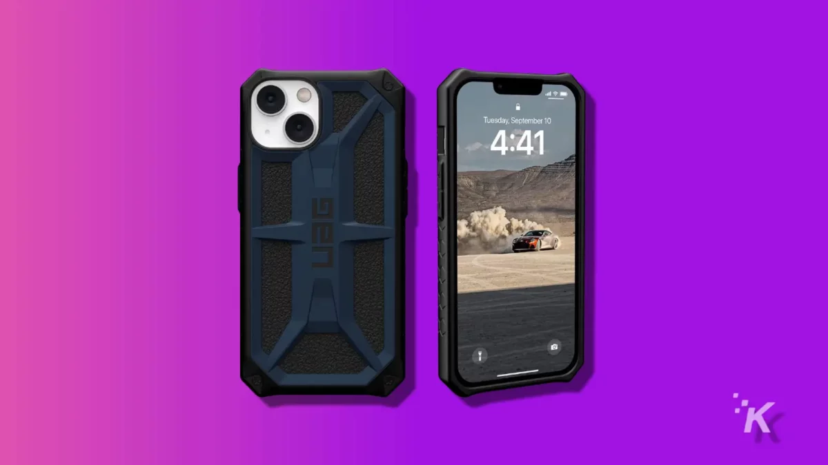 紫色知识技术背景上的 uag 君主案