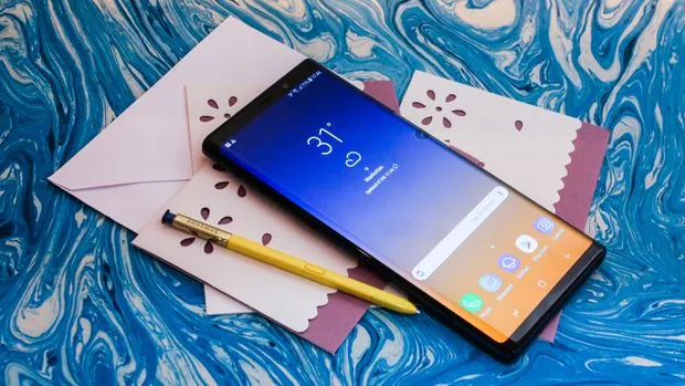 Galaxy Note 9'da Ekran Donmaya Devam Ediyor
