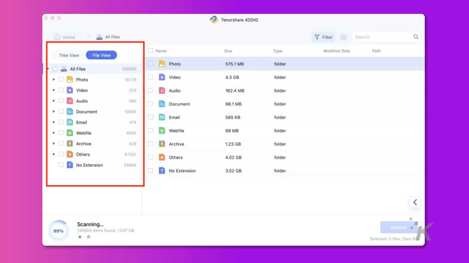 Gambar menunjukkan proses pemindaian komputer, yang menemukan 135.000 item dan total data 13,97 GB.