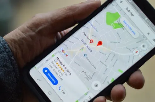 serviciile de localizare să fie greșite