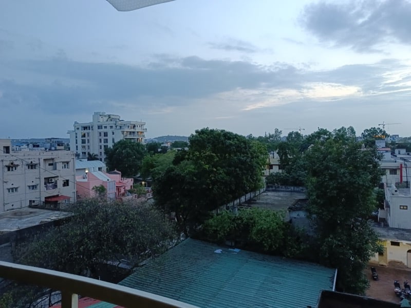 realme 11 pro evening-time shots