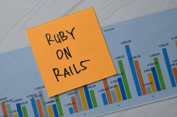 Webflow 與 Ruby on Rails：哪種開發框架適合您的業務？