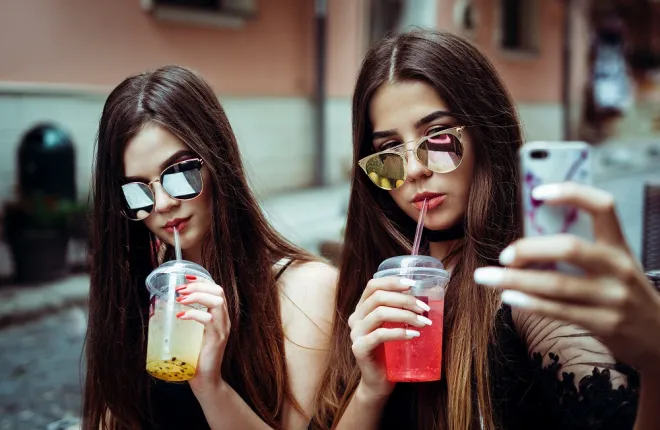 Instagramはあなたのビデオを見た人を示していますか?