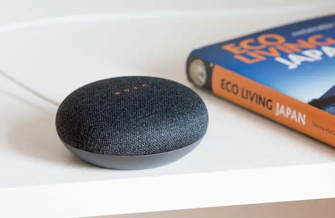 So ändern Sie die Stimme auf Google Home- und Nest-Lautsprechern
