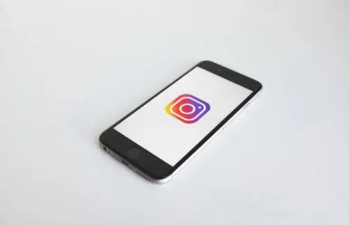 インスタグラムのストーリーが繰り返され続ける