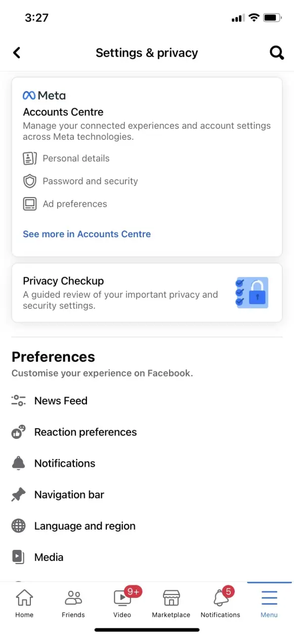 Facebook iPhone Veja mais no botão Central de contas
