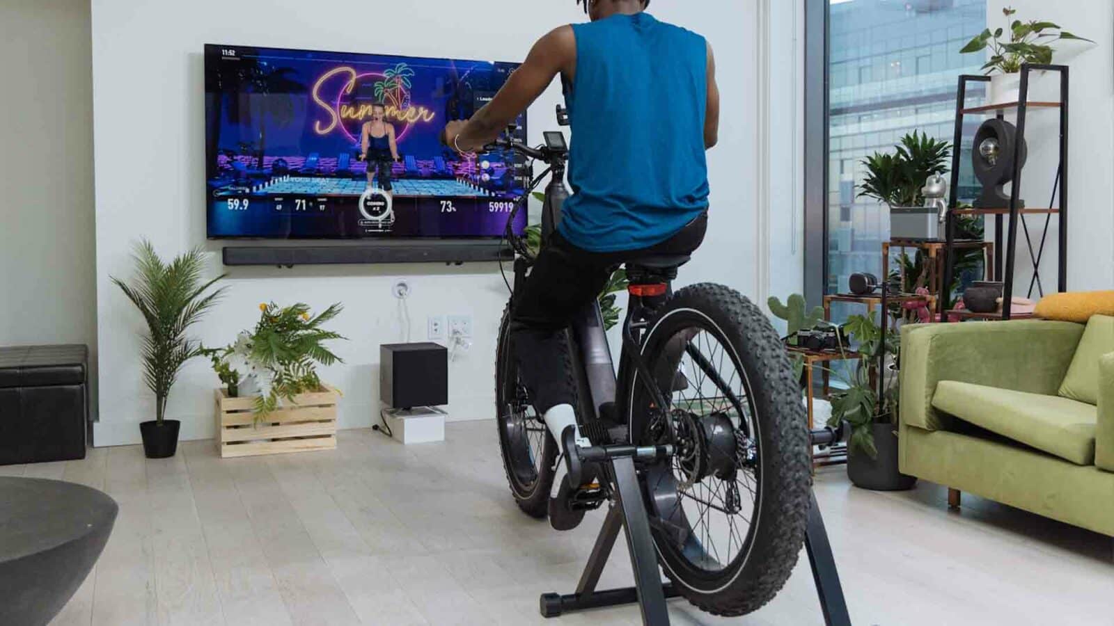 freebeat Morphrover digunakan sebagai sepeda latihan dalam ruangan