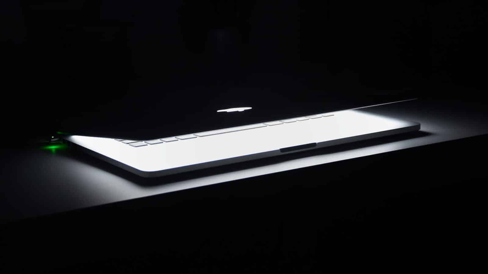 Web gelap laptop