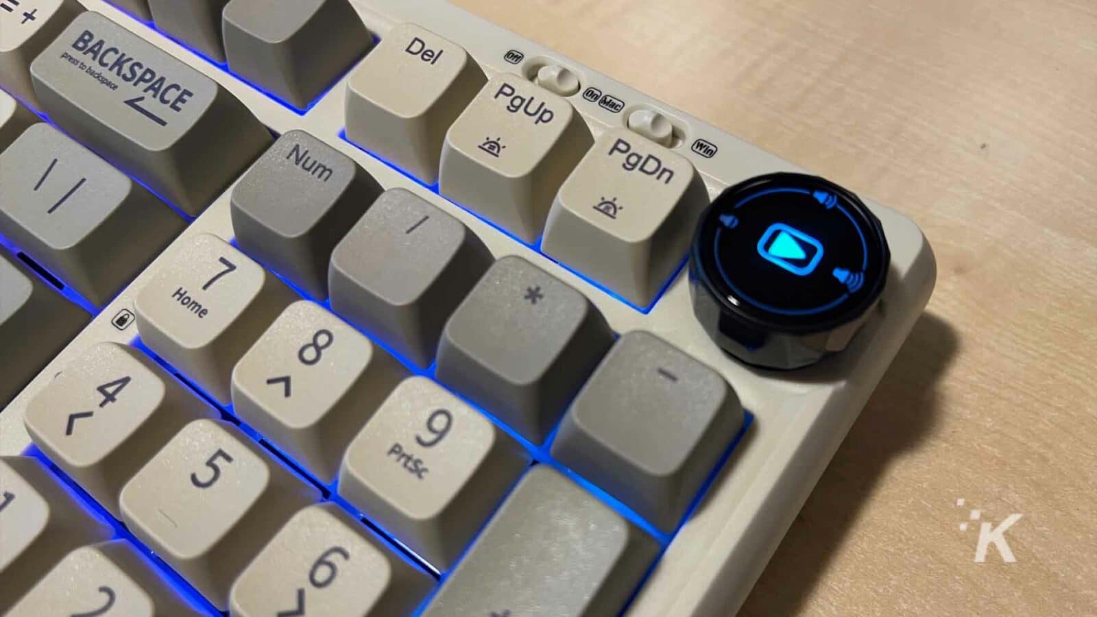 Tastatură mecanică retro Epomaker rt100