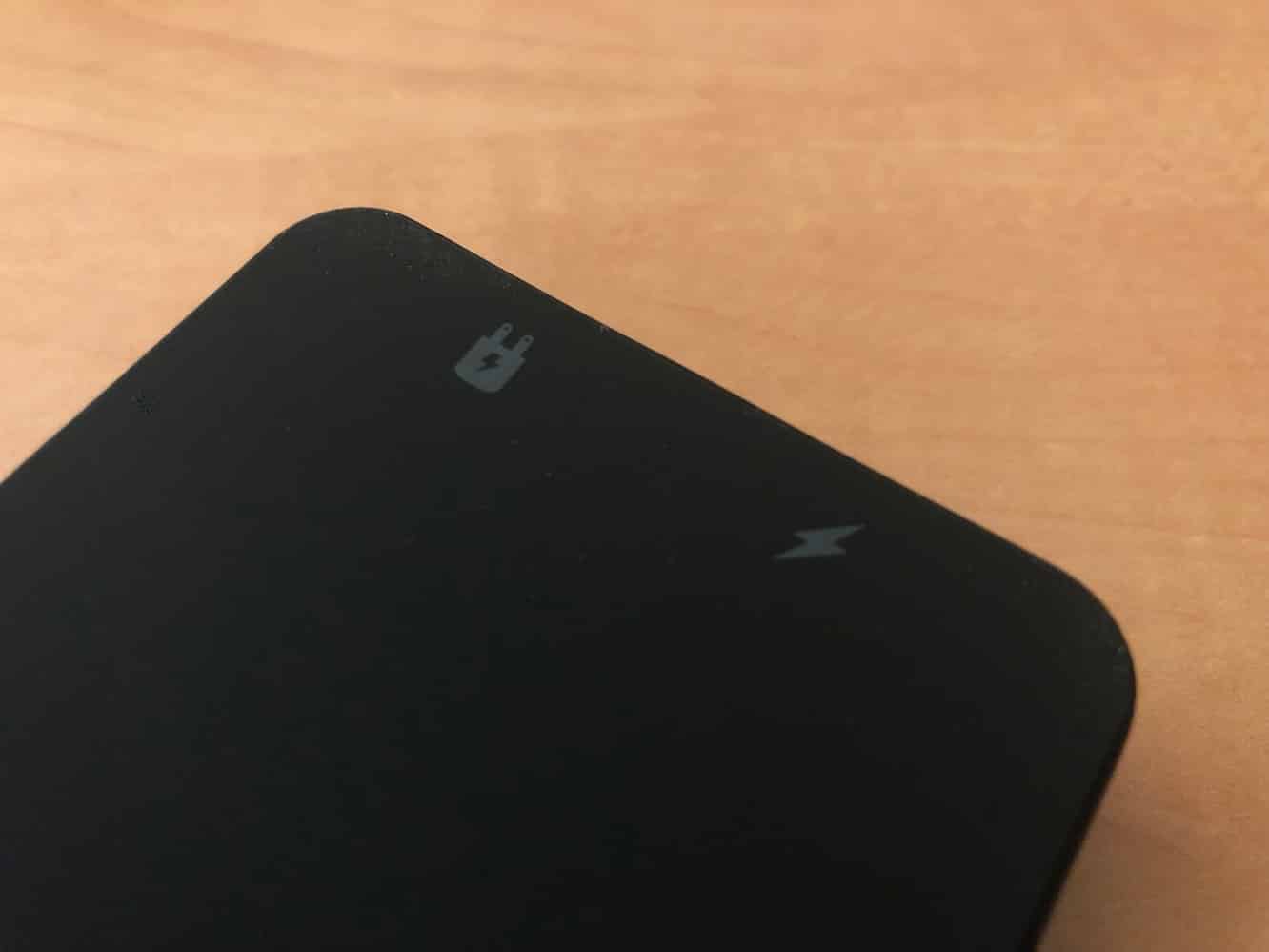 Recenzie: Mophie Charge Stream Powerstation Wireless + Wireless XL