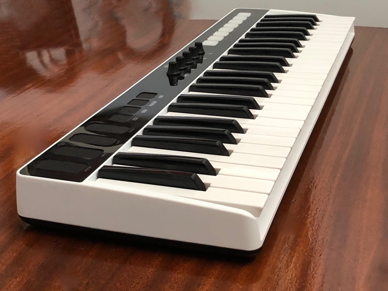 Revisão: IK Multimedia iRig Keys I/O