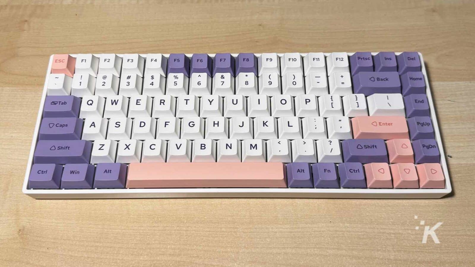 Teclado mecanico epomaker bt84 plus