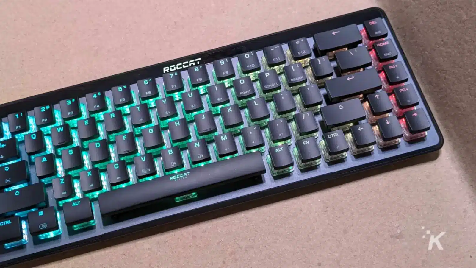 评测:roccat vulcan ii 迷你空气机械键盘 Roccat vulkan ii mini air mechanical keyboard