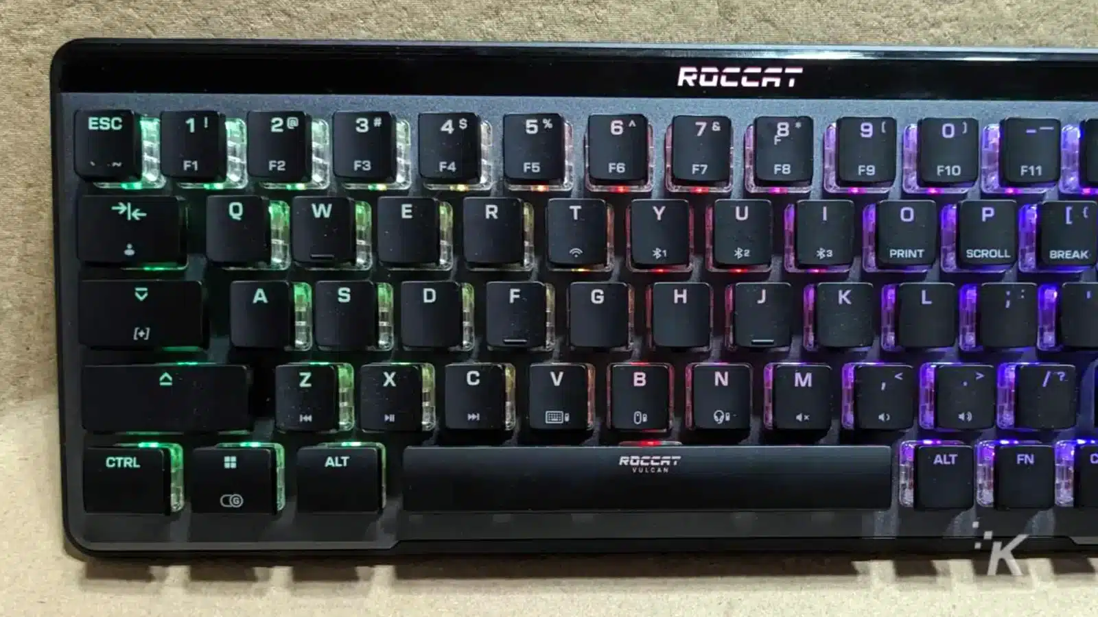 评测:roccat vulcan ii 迷你空气机械键盘 Roccat vulkan ii mini air mechanical keyboard