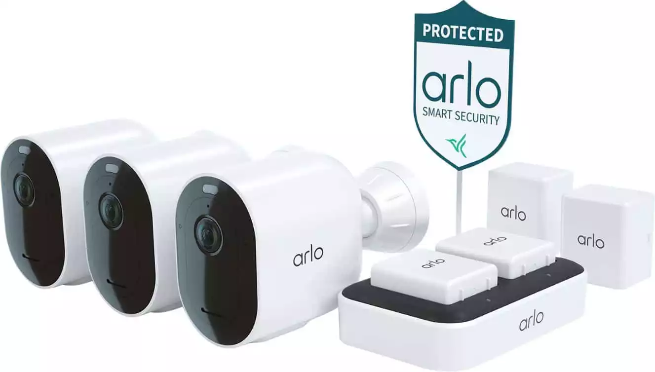A promoção de tecnologia da Black Friday da Best Buy está fazendo as carteiras chorarem de alegria Arlo - pro 4 spotlight camera security bundle
