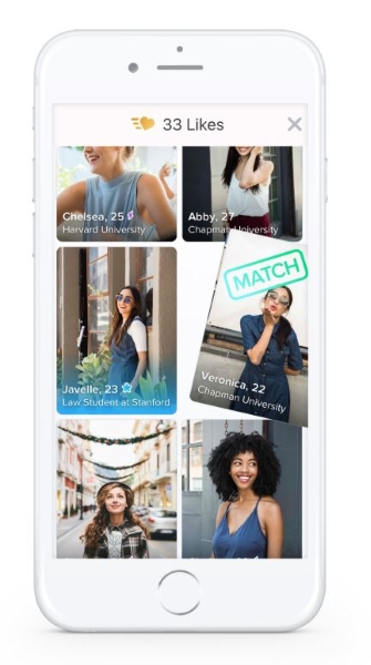 iPhone に表示される Tinder の「いいね!」セクション。