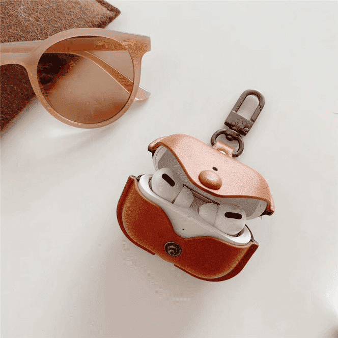 Questa è la custodia in pelle JINSERTA per AirPods Pro.