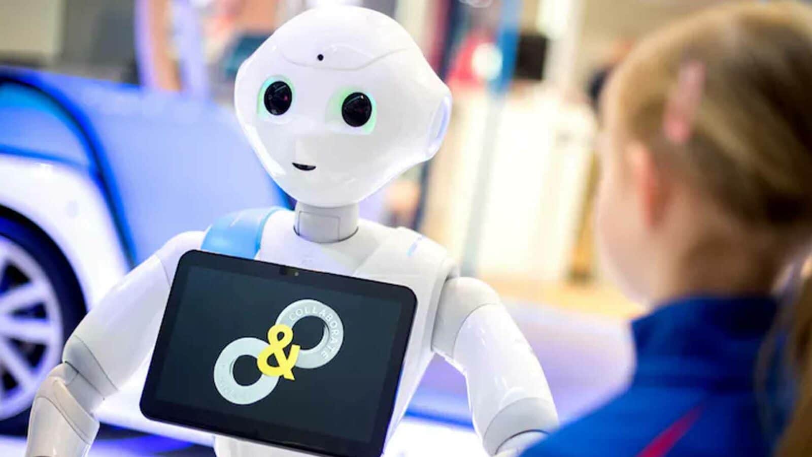 Robot sociali che parlano con i bambini