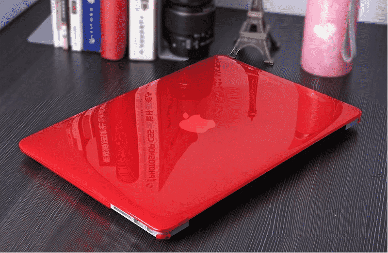 Ini adalah casing Crystal Retina Hard MacBook Pro 16 inci.