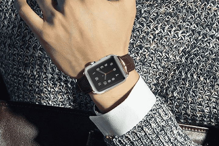 هذه هي الحقيبة الشفافة لساعة Apple Watch Series 5 مقاس 44 مم و 40 مم.