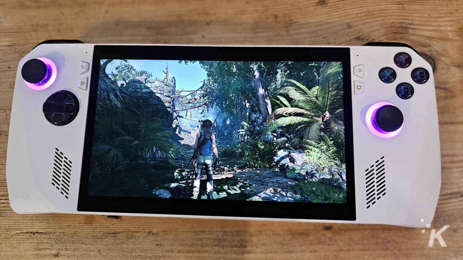 asus rog ally vs steam deck: pertarungan untuk game genggam telah dimulai Asus rog ally playing tomb raider