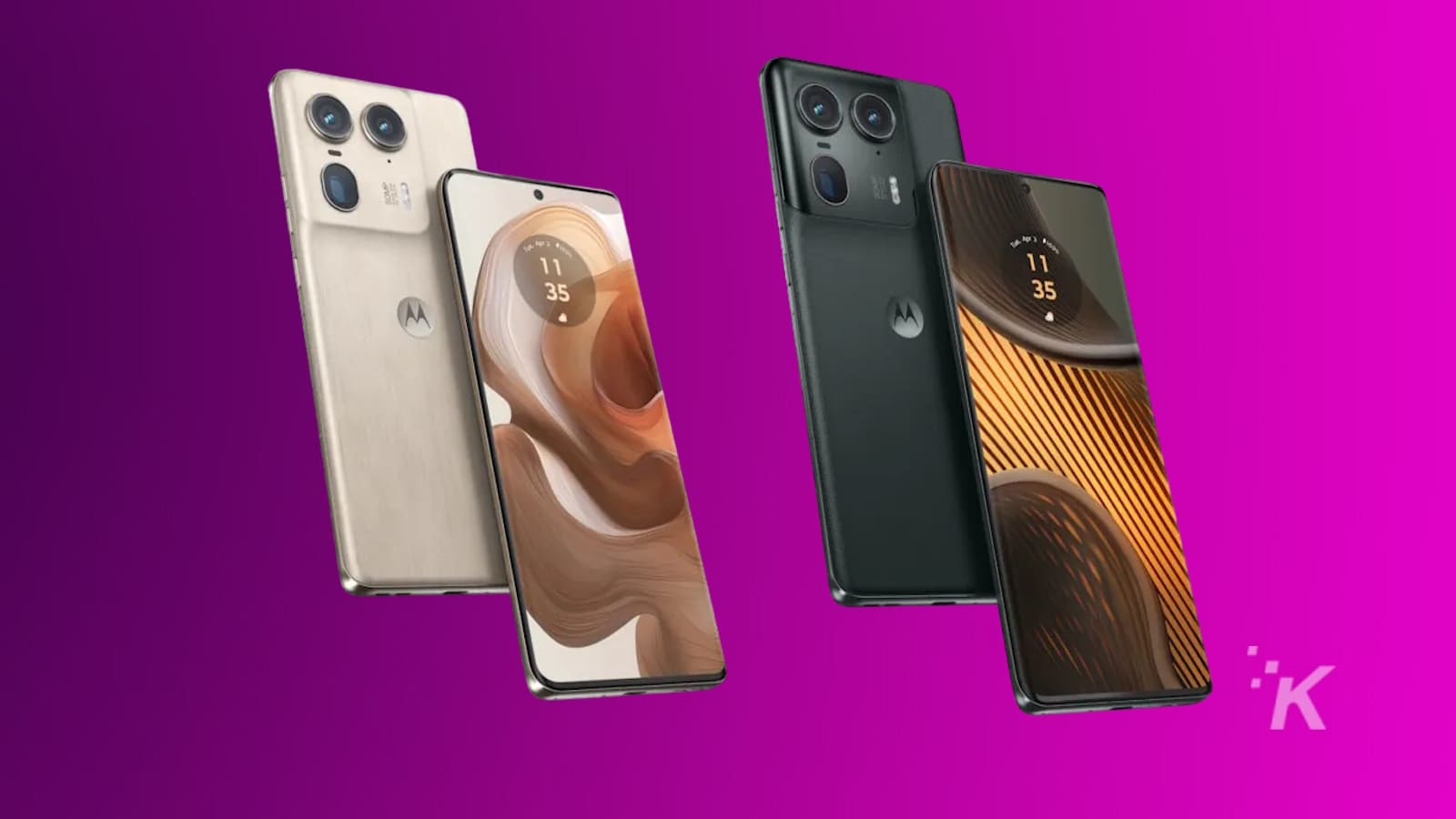 Smartphones Motorola sur fond violet