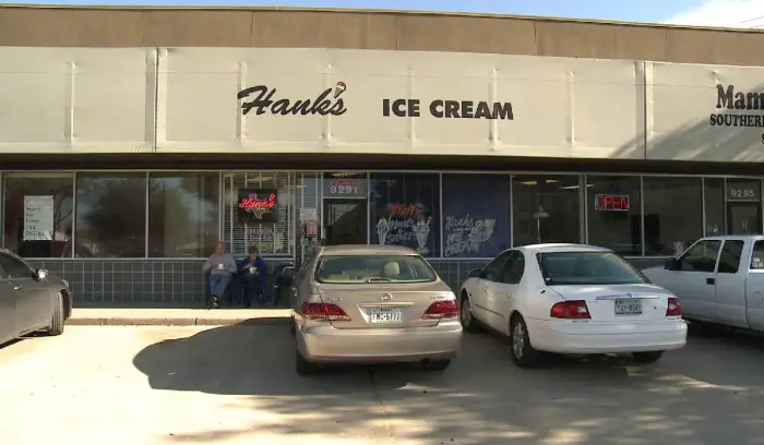 Toko Es Krim Hank