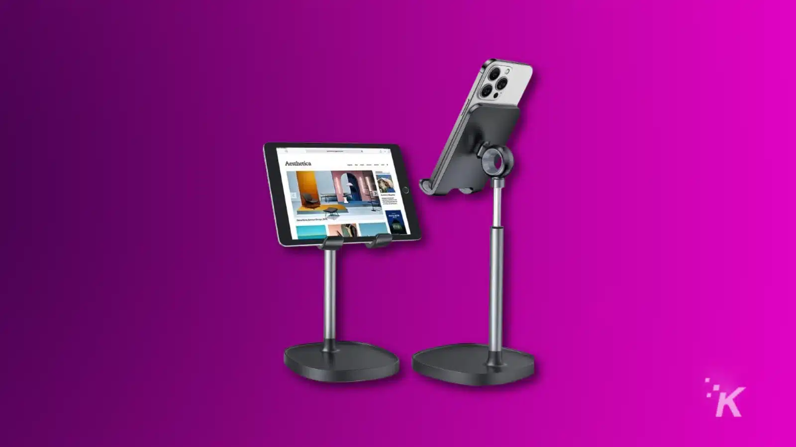 dois suportes de telefone segurando dispositivos em fundo roxo