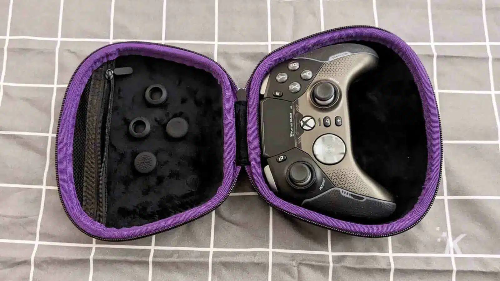Turtle Beach Stealth Ultra Controller în carcasă