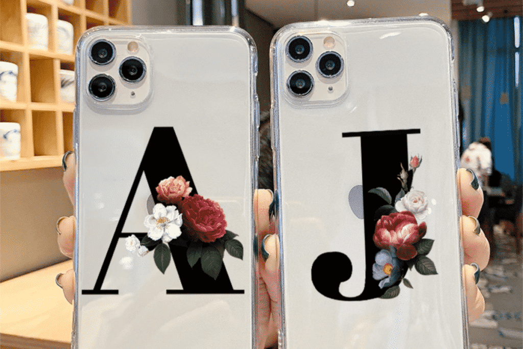 Funda con letras del alfabeto para iPhone 12