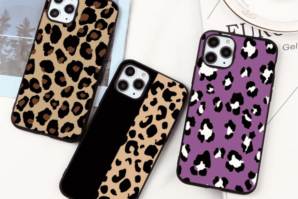 iPhone12用Leopardケース