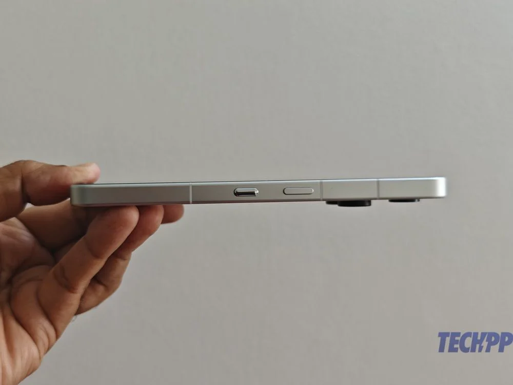 nothing phone 3 thickness