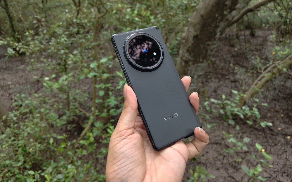 the state of foldable phones in 2025: is it time to upgrade or wait? - vivo x fold 5 cameras