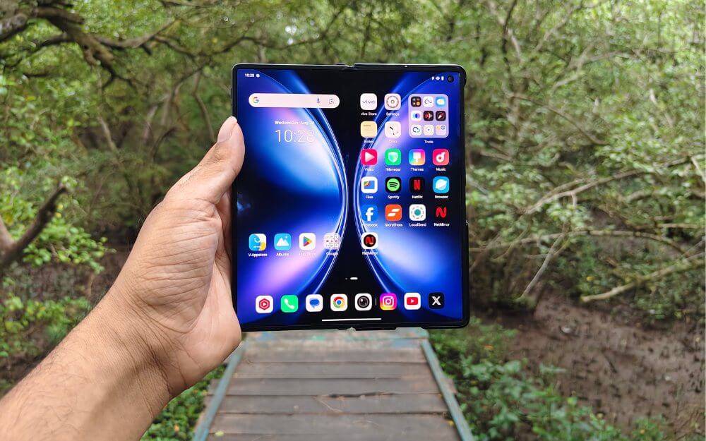 the state of foldable phones in 2025: is it time to upgrade or wait? - vivo x fold 5 display