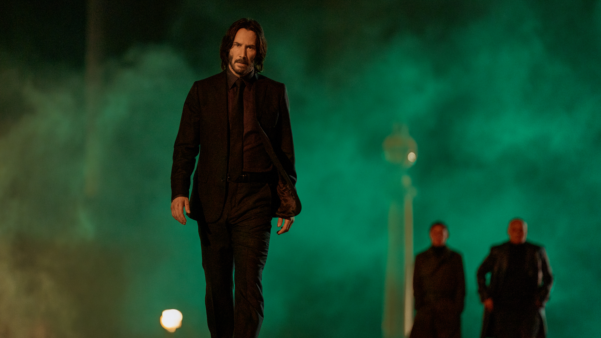 John Wick เดินไปที่หน้าจอใน John Wick: บทที่ 4