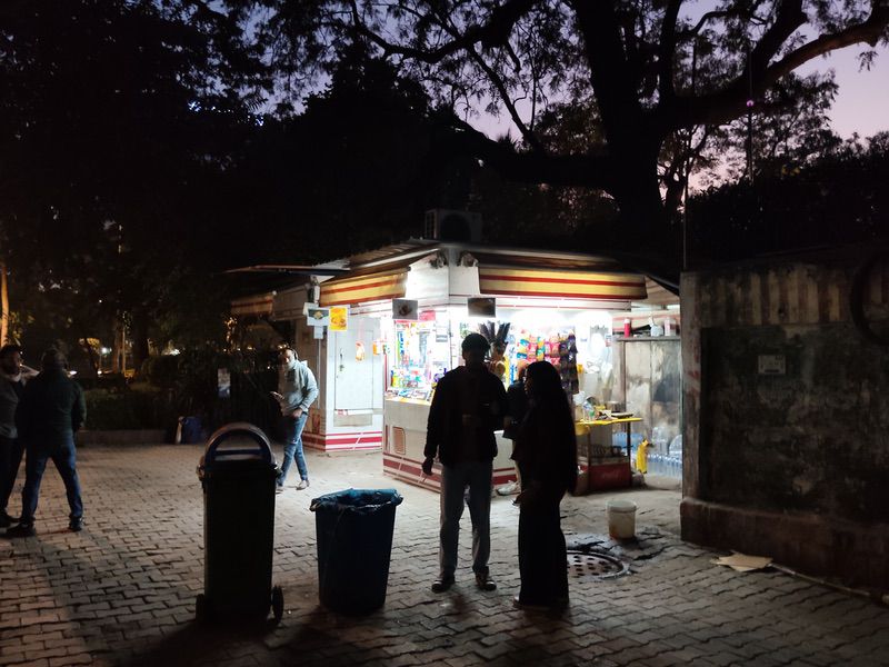 poco m8 review: classic mid-segment performer with classy premium looks - img 20260111 180516