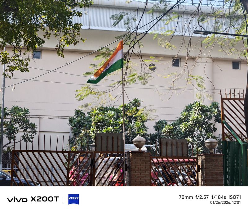 vivo x200t review: flagship killer with flagship cameras - img 20260126 120113