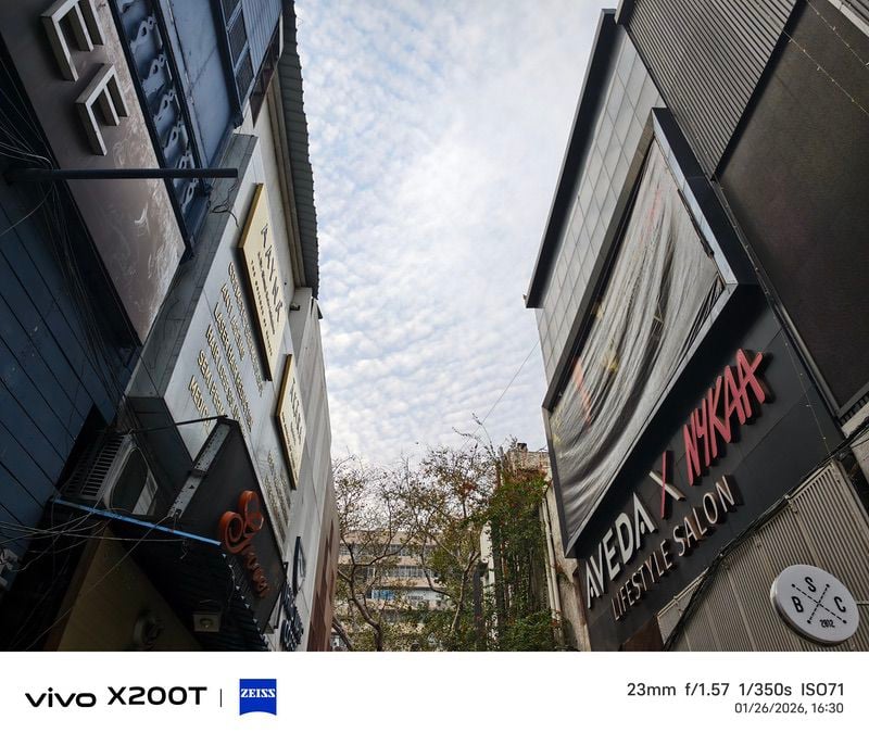 vivo x200t review: flagship killer with flagship cameras - img 20260126 163001