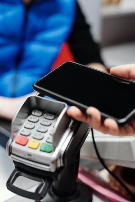 المدفوعات الرقمية وغير التلامسية