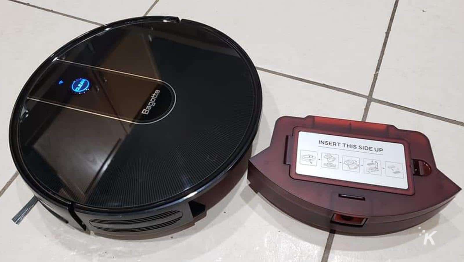 aspiradora robótica bagotte bg700 en el suelo
