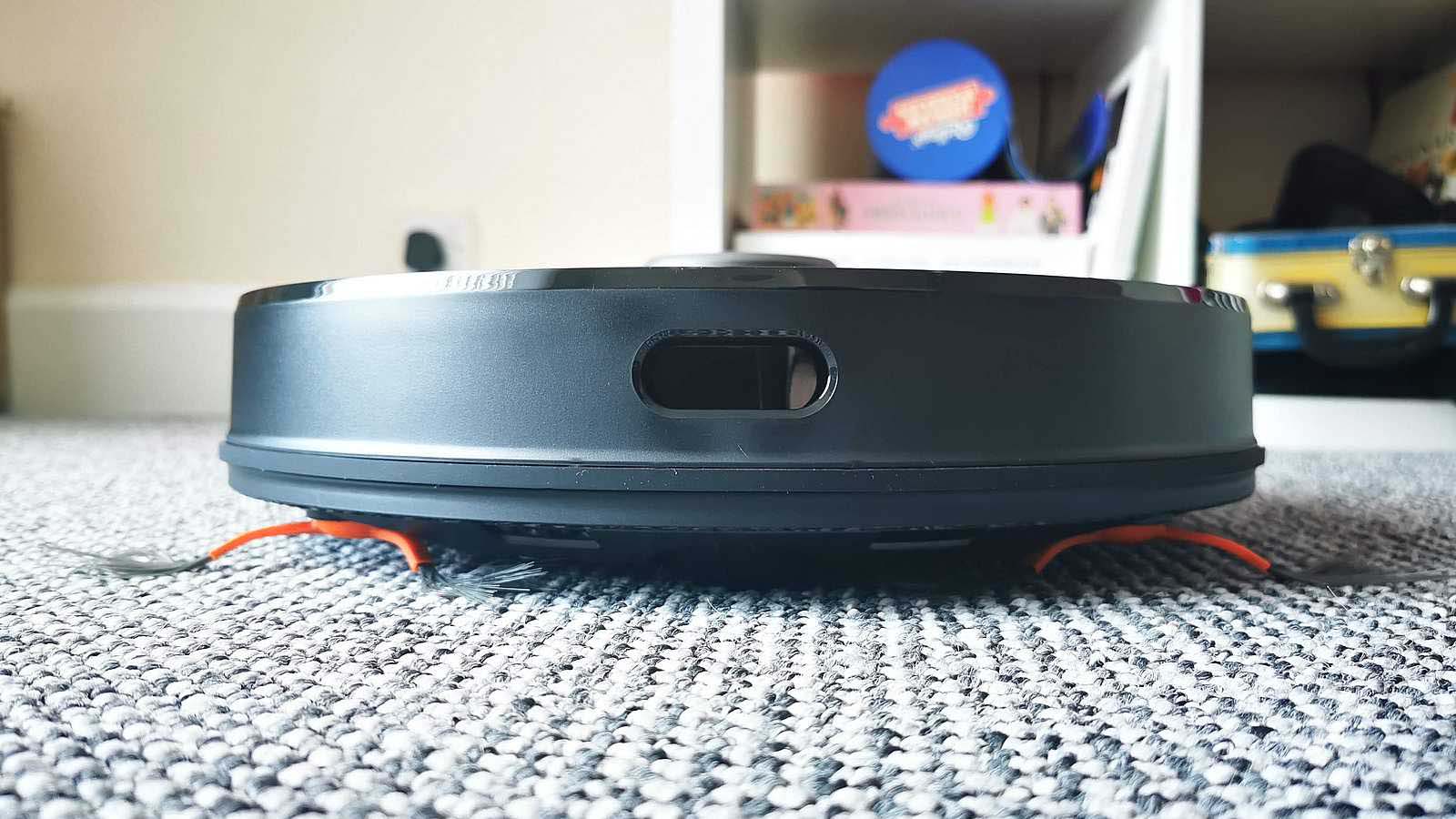 robovac sul tappeto