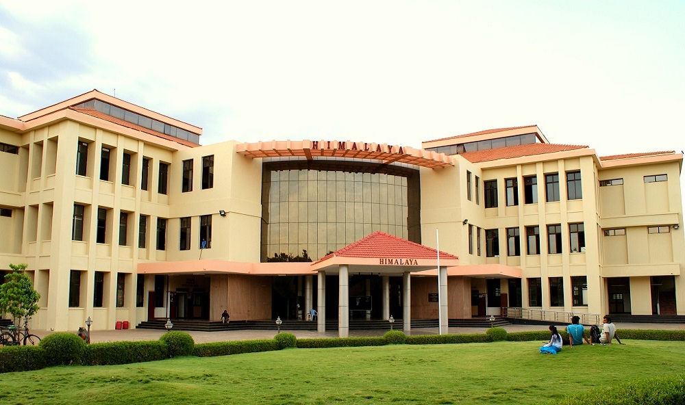 Top 10 des universités en Inde 2021 - The Tech Learn IITM in top 10 best universities in india