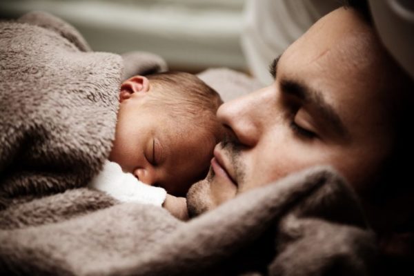 baru lahir-bayi-keinginan-untuk-ayah