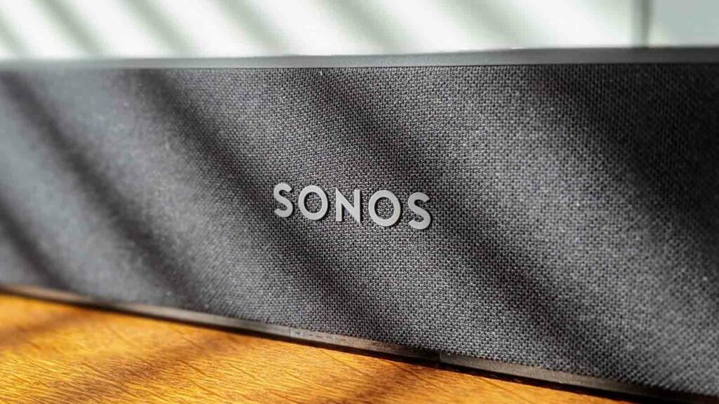 Sonos-Lautsprecher auf dem Tisch